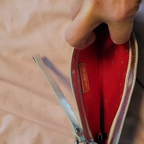 Kate Spade Wristlet - Picture 3 of 3